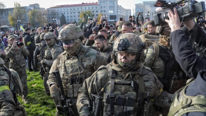 Слуцкий: Тот мир, где издеваются над русскими и хотят уничтожить Россию, для нас невозможен
