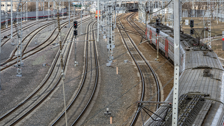 Не услышала состав: На Кубани пенсионерка попала под грузовой поезд