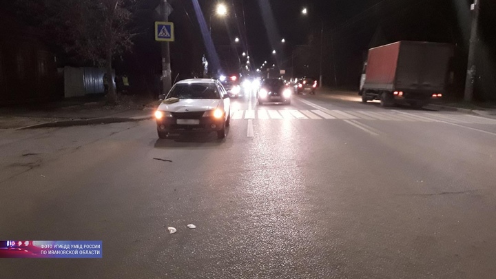 Шокирующее видео: в Иванове «Ниссан» на полном ходу сбил на «зебре» сразу двух женщин