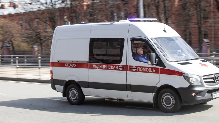 Уснули и чуть не погибли: в Туапсе трое туристов пострадали после взрыва в доме на колесах