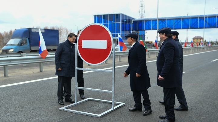 Открытие трассы Москва - Петербург отложили из-за ям трехтысячелетней давности