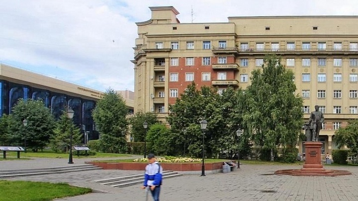 Казачье общество поддержало идею переименования площади Свердлова в Новосибирске