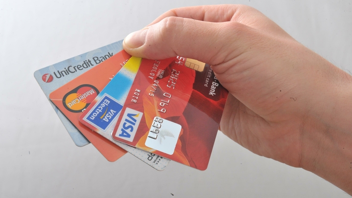 Госдума одобрила во втором чтении законопроект о блокировке кредитных карт