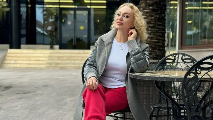 Плакала неделю: Алла Довлатова призналась о самом болезненном моменте в жизни
