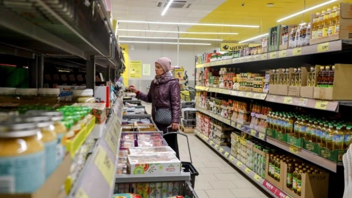 ФАС проверит неоправданно высокие цены в России после резкого падения курса доллара
