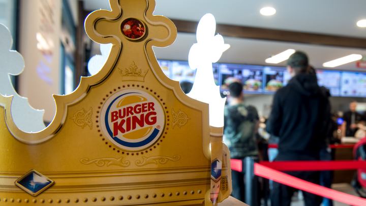 Оскорбительная реклама стоила Burger King 100 тысяч рублей
