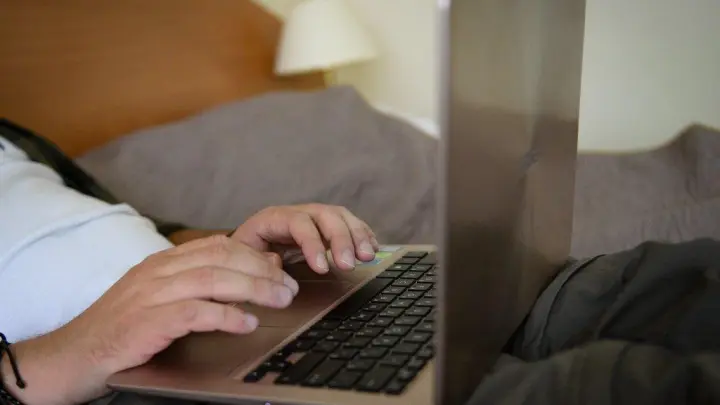 Электронная торговля в Подмосковье нашла поддержку: от субсидий до роботизации логистики