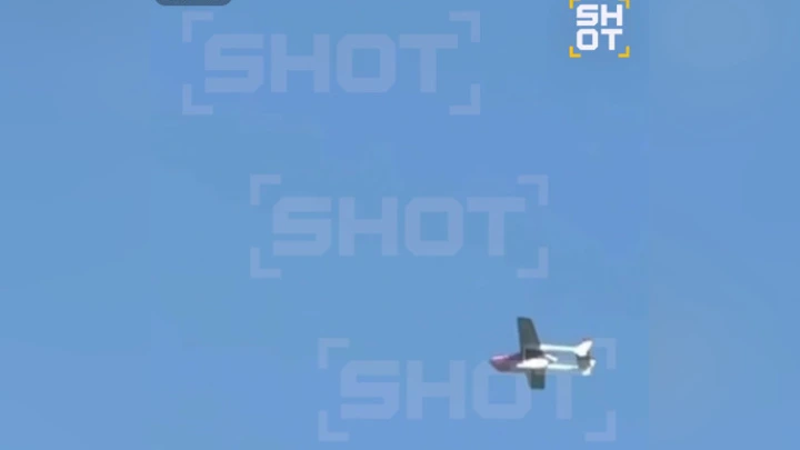 SHOT: последние минуты рухнувшего в Казани самолета попали на видео