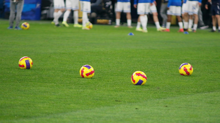 Между футболистами ФК Сочи и Локомотива произошла потасовка во время матча