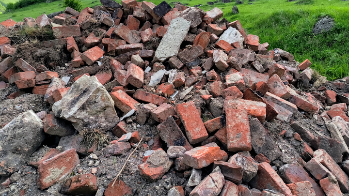 В Самаре чиновников обязали ликвидировать свалку на улице Литвинова