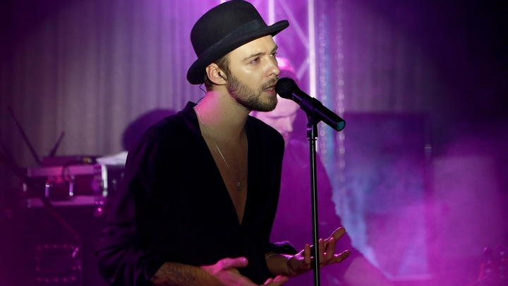 Роспотребнадзор вступится за уральцев, которым не возвращают деньги за концерт Макса Барских