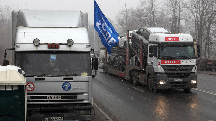 Прокуроры усмотрели вину коммунальщиков в огромном заторе на Московском шоссе