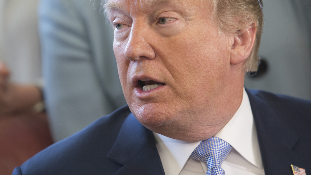 Эксперт: Трамп отложил санкции, чтобы ударить ими в самый неожиданный момент Эксперт: Трамп отложил санкции, чтобы ударить ими в самый неожиданный момент