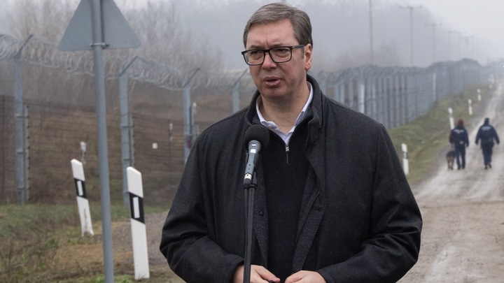 Вучич после переговоров с сербами Косово лично отправится на границу