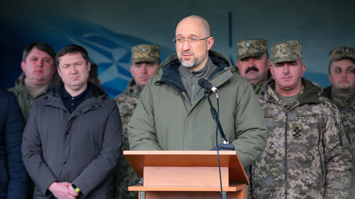 Премьер Украины выставил Западу новый чек. Десятки миллиардов долларов