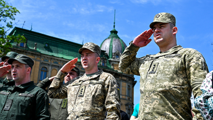 NYT: Украина может лишиться поддержки союзников из-за нацистской символики в рядах ВСУ