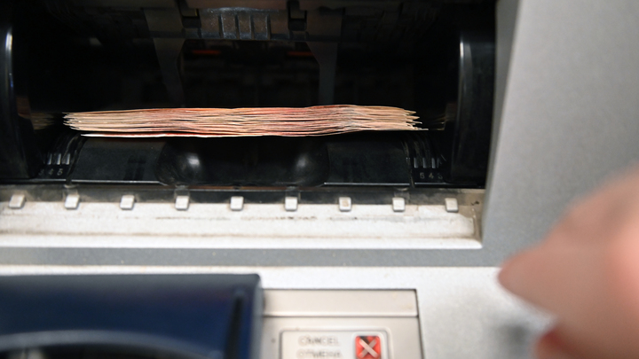 В 2024 году в России могут закрыть до 15 банков