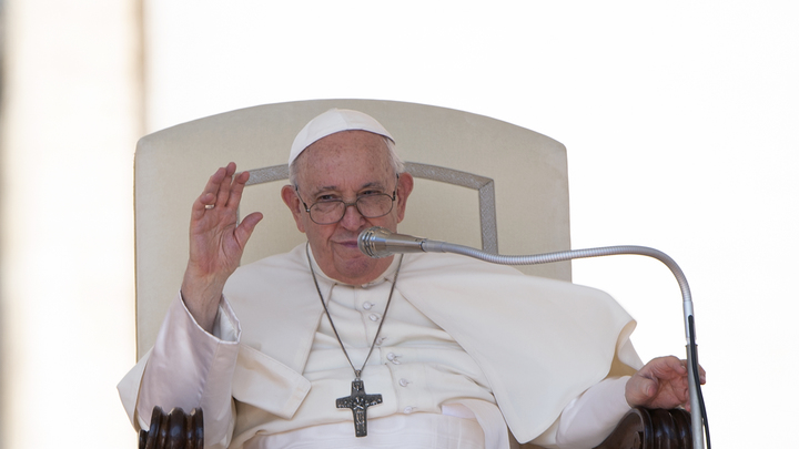 В офисе Зеленского обвинили Папу Римского в пророссийской позиции