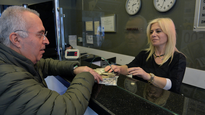 Русские туристы пожаловались на проблемы с оплатой в Турции