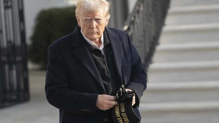 Украину потрясло решение Трампа приостановить помощь: Мы не знаем, что делать