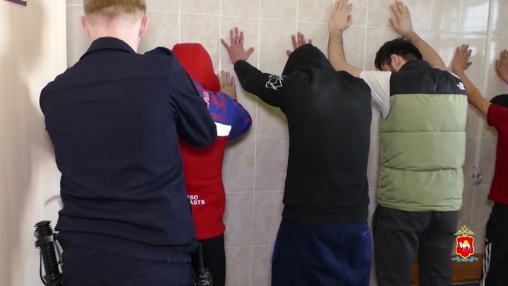 Прийти могут за каждым: в полиции рассказали, как следят за мигрантами в Челябинской области