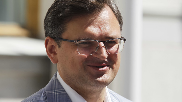 Глава МИД Украины Кулеба поддержал введение множественного гражданства