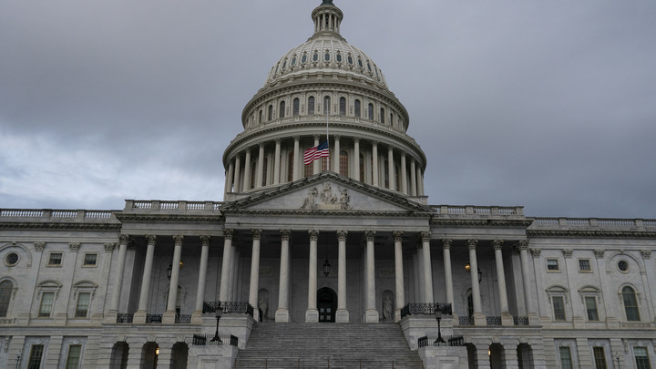 Красных линий больше нет. Примаков задал принципиальный вопрос властям России
