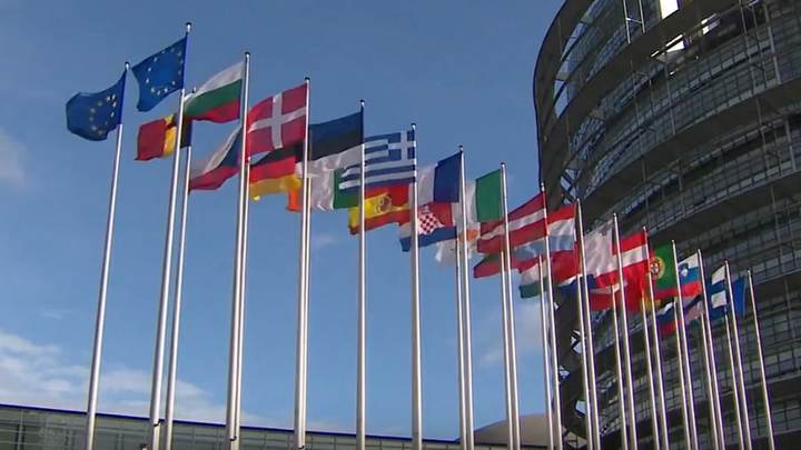 Вице-премьеру Канады пришлось выслушать правду об Украине. Получилось неудобно