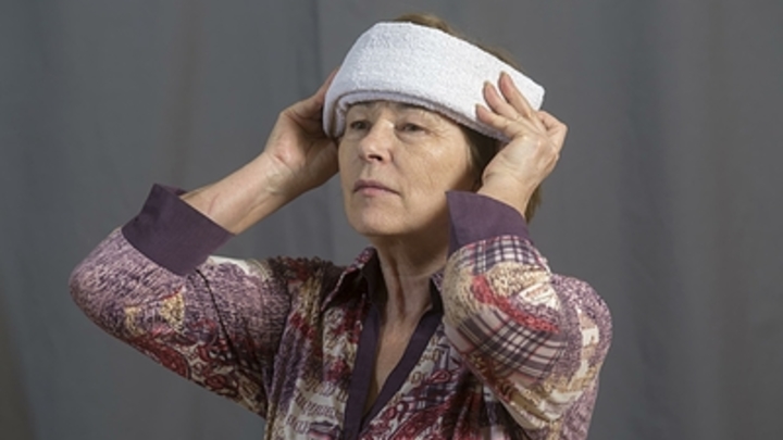 Боль в висках: Есть четыре симптома, когда надо немедленно бежать к врачу