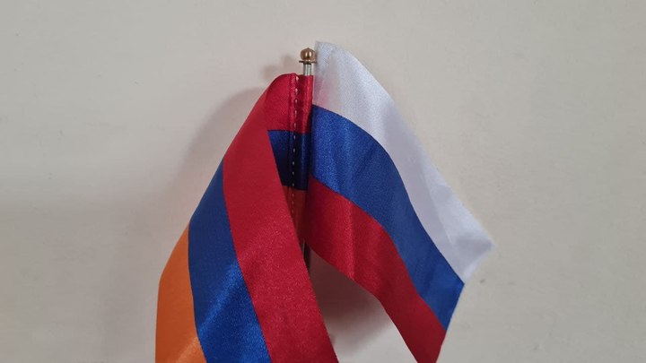 Эксперт расшифровал чёткий сигнал России: Готовы помочь армянам с решением 2 важных задач