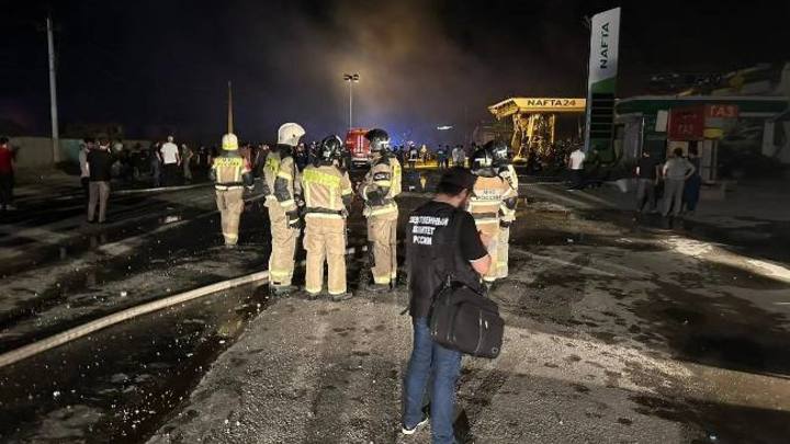 Опубликовано видео момента взрыва на АЗС в Махачкале, где погибли 12 человек