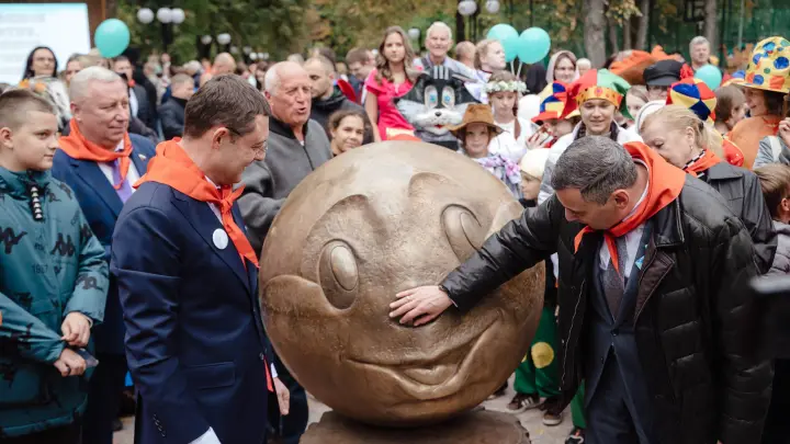 Губернатор Александр Хинштейн рассказал о курских корнях Колобка