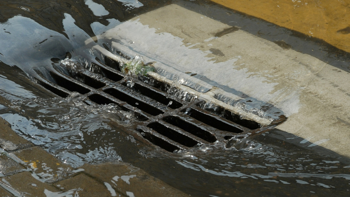 И целого бюджета мало: Названа сумма для решения проблем ливнёвок и уличных потопов в Ростове