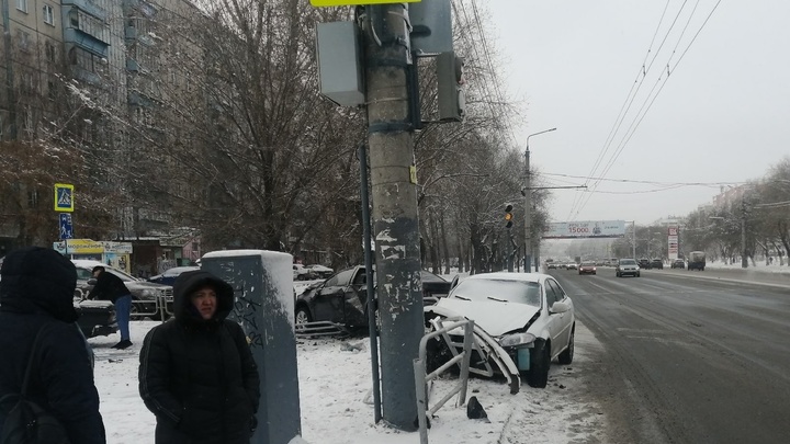 В ГИБДД рассказали о состоянии школьника, попавшего под колёса Лады в Челябинске