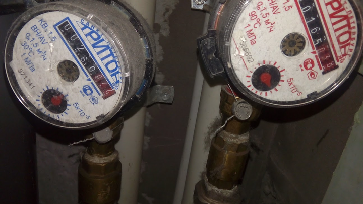 Мошенники навязывают жильцам платную замену исправных счётчиков воды