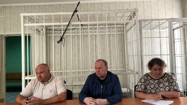 Новосибирскому экс-сенатору Лаптеву грозит крупный срок и штраф в 35,8 млн рублей