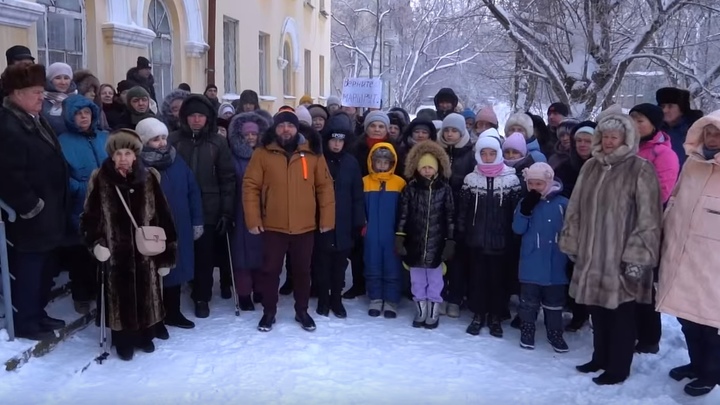 В Новосибирске жители посёлка Тихий попросили Путина вернуть маршрутку