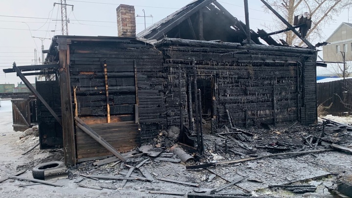 В Красноярском крае во время пожара погибли мать и двое маленьких детей