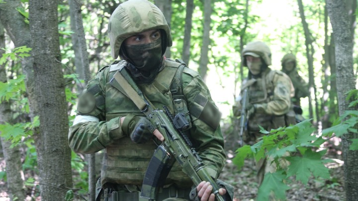 На Украине спецназ Росгвардии уничтожил диверсантов нацбатальона Кракен*