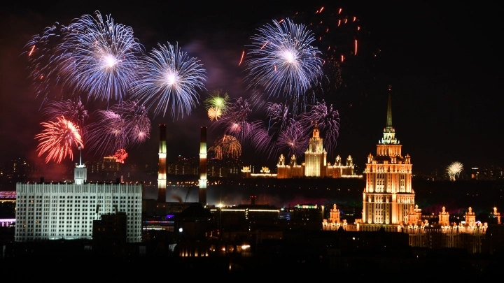 Салют 9 мая 2025 года в Москве: когда начнется, сколько продлится, где смотреть