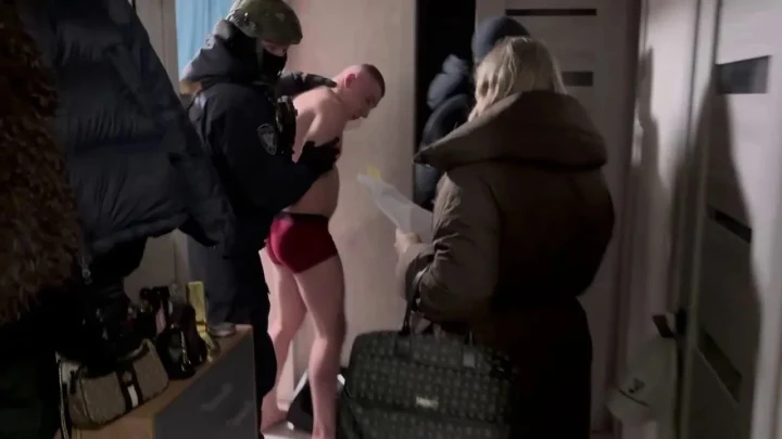 Артаковские под прицелом: в Челябинске изъяты миллионы, оружие и предметы роскоши