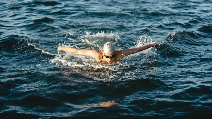 Русского пловца в Стамбуле не пытались спасти. Проблема 3000 участников. Психиатр рассказала об особенностях соревнований