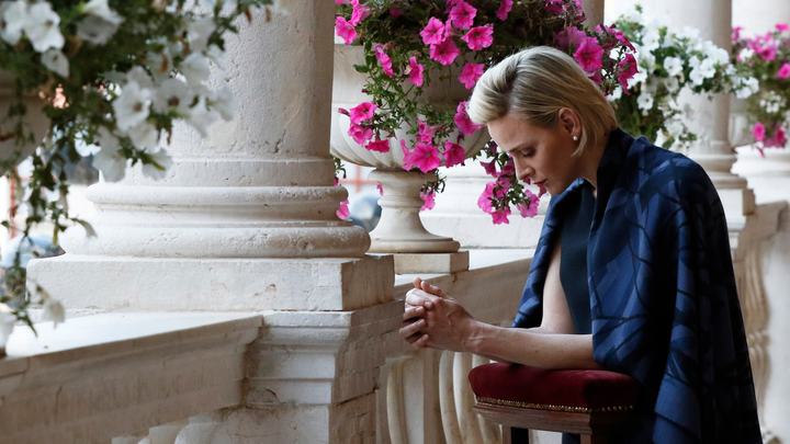 Княгиня Монако заразилась неизвестной инфекцией: Подданные в тревоге