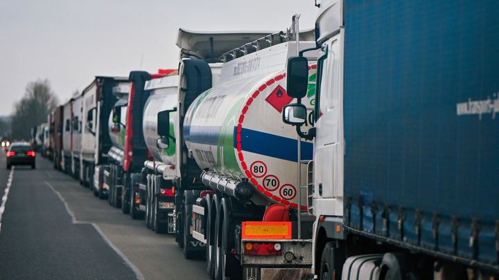 Назло маме уши отморожу? Украинцы устроили свою акцию протеста на границе в Польше