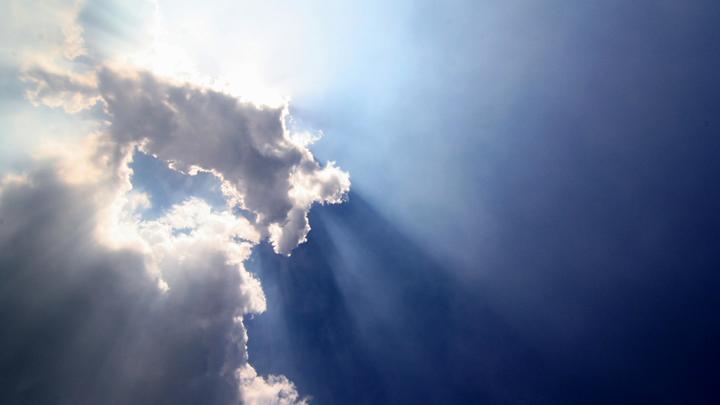 Во-первых, это красиво: Небывалое знамение силы русских увидели в небе