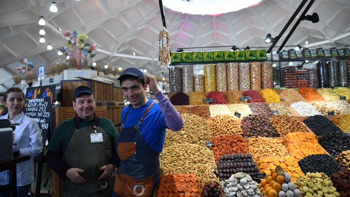 Тонна сахара и серная кислота: Врач предостерегла от определённых сухофруктов