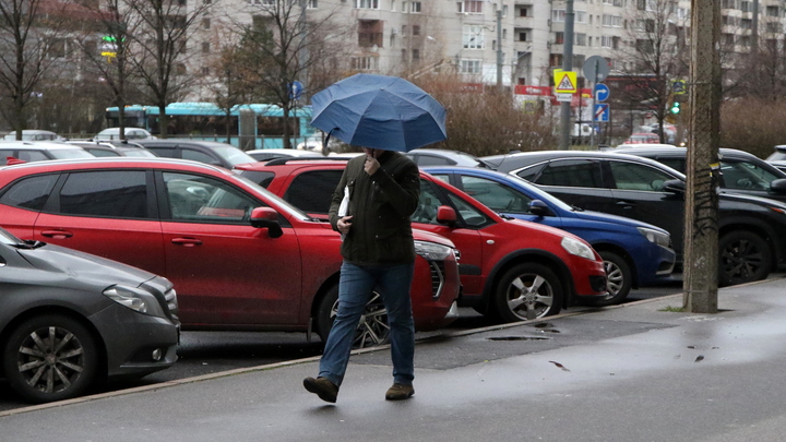 В Самаре чиновники не смогли отремонтировать тротуар без прокуратуры