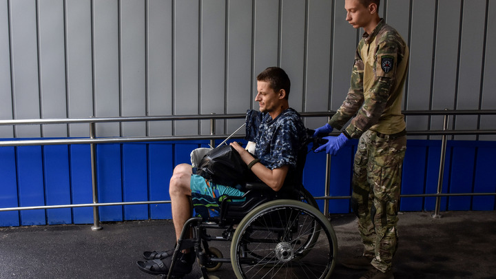 Одни в плену, другие в котле: Экс-сотрудник ЦРУ назвал сроки поражения Украины