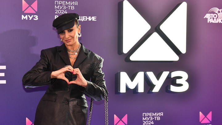 Бузова поссорилась с Гагариной: как телезвезда отреагировала на выпад известной певицы в свой адрес