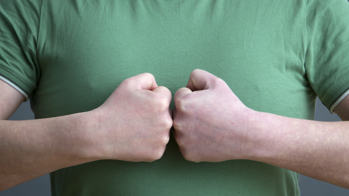 Их женщины участвовали в драке: По делу об избиении депутата в Самаре ищут двух незнакомок